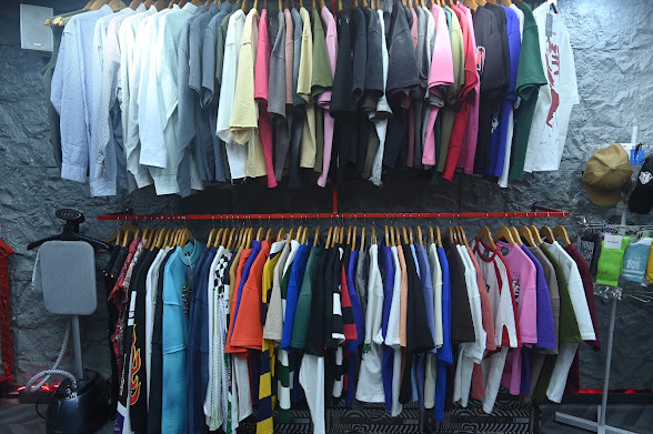SADAK store storefront in Kolkata